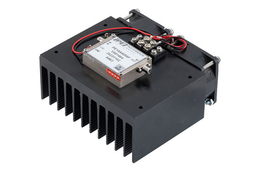 1 Watt P1dB, 2 GHz to 20 GHz, Medium Power Amplifier with Heatsink, SMA, 30 dB Gain, 38 dBm IP3