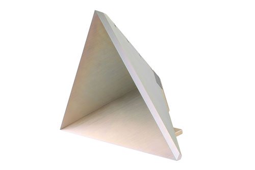 trihedral reflector